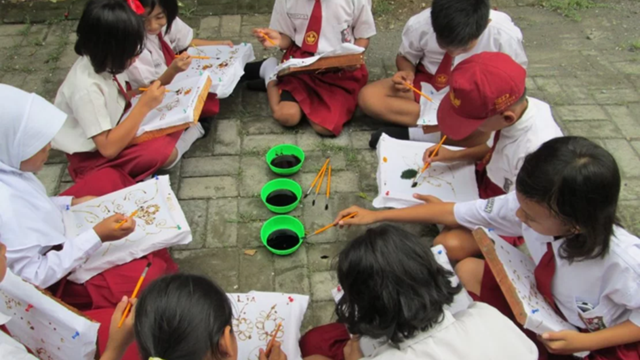 Strategi Efektif Membentuk Karakter Empati Siswa Sekolah Dasar